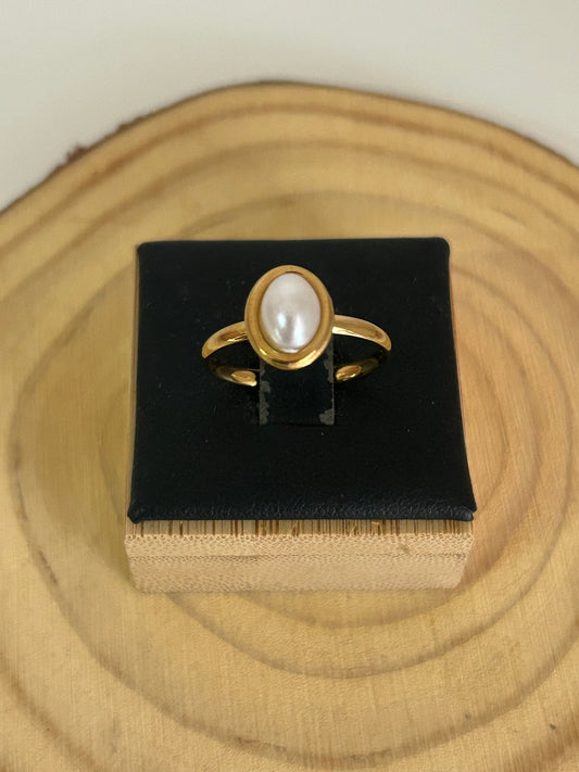 Aro con detalles de perla